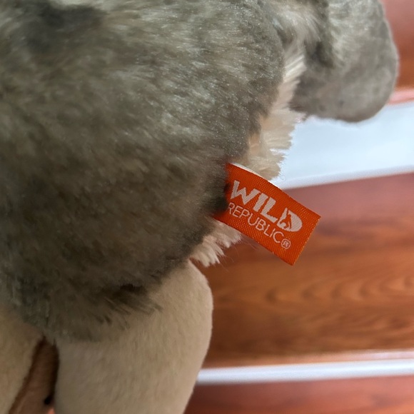 Wild Republic Gray Wolf 12” Soft Plush Stuffed Animal Toy Soft Fluffy Cuddly - Picture 8 of 10